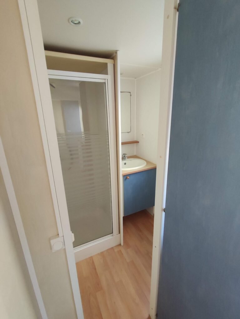 Lousiane 3 - mobil homes Murcia - interior baño