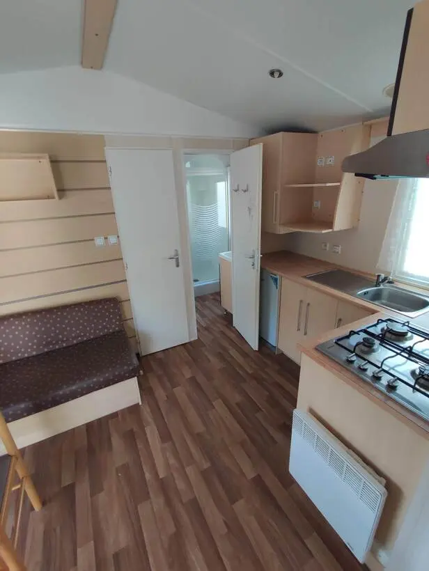 IRM Loggia 1- mobil homes Murcia - interior cocina completa y salon