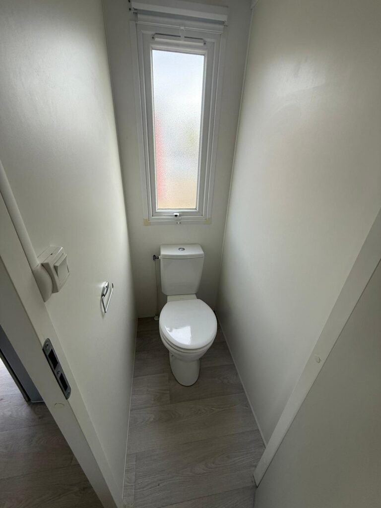 2dedbfb3-db03-42b7-9b5a-6d47c72ae639