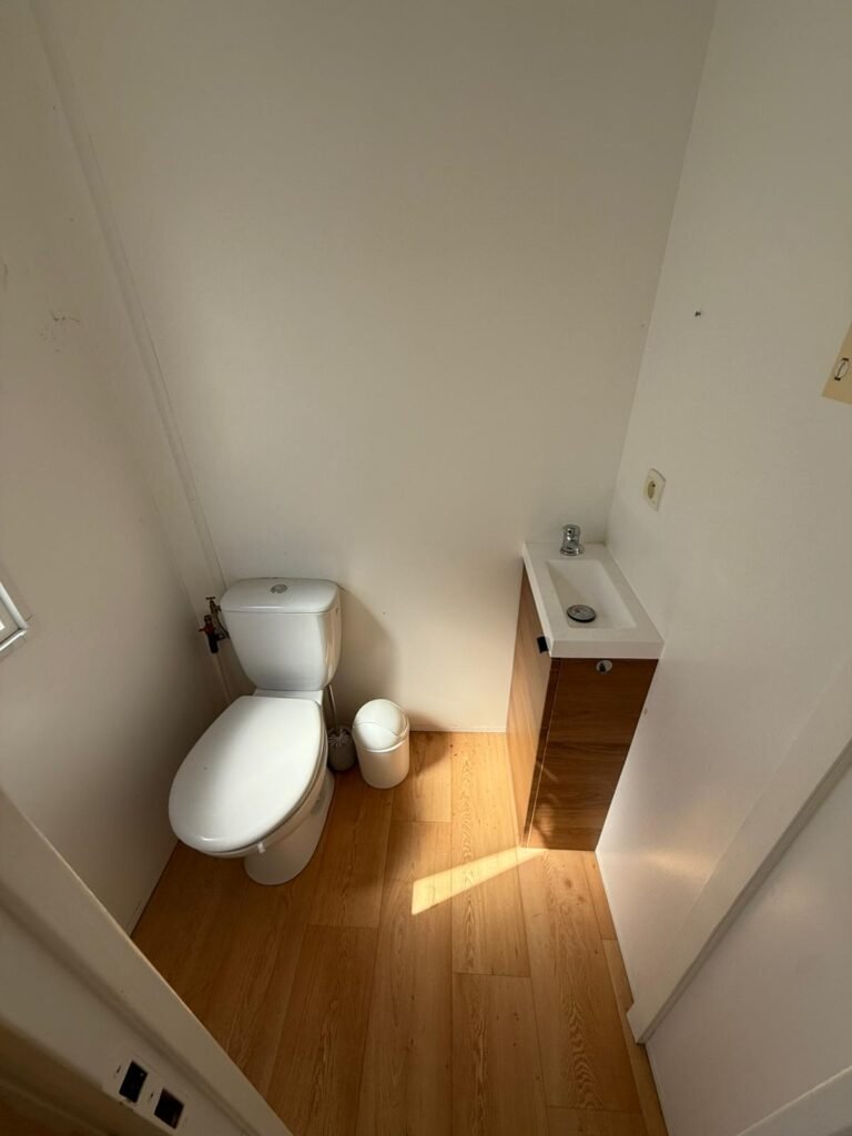 fcfcbb20-5c0d-45e3-83ce-f7b0074c4716